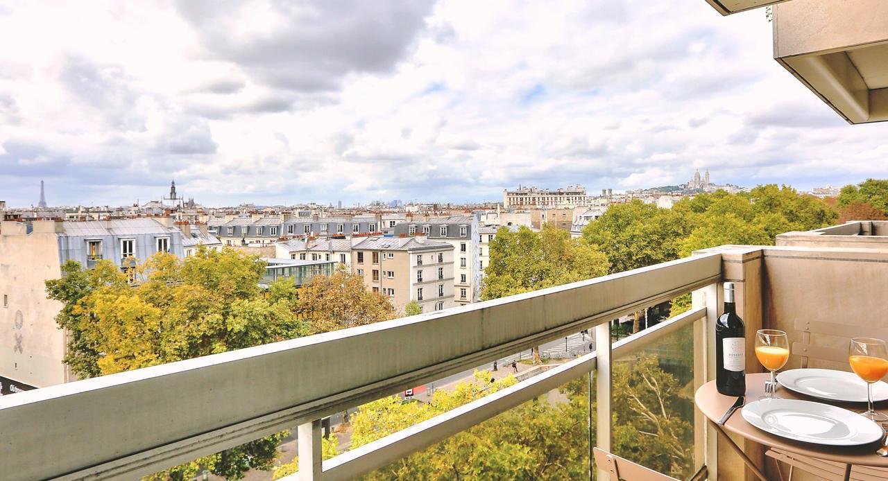 Amazing View Of Paris Apartment Exterior photo